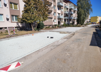 Úplná uzávierka a zákaz parkovania na Ulici 17. novembra z dôvodu asfaltovania